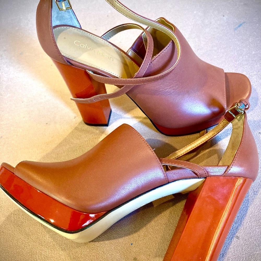 Calvin Klein chunky heel, Burnt Orange size 7, beautiful like new